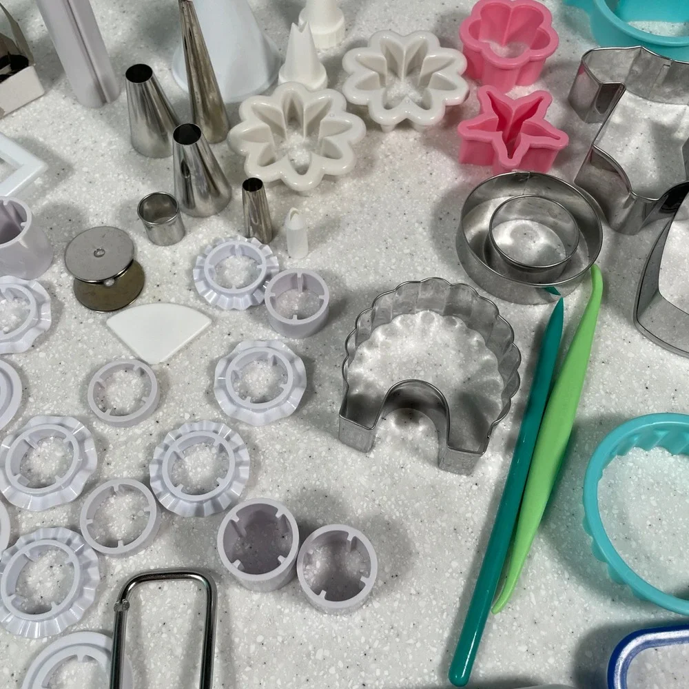 Wilton collection baking